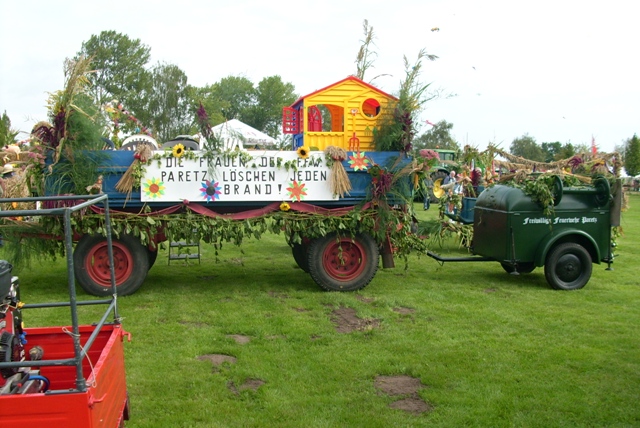 Erntewagen der FF Paretz